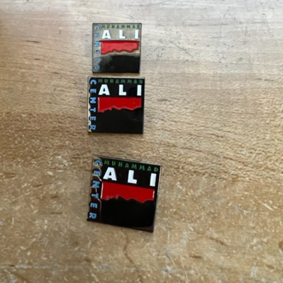 Bundle of Three Muhammed Ali Center Pins - Picture 4 of 4